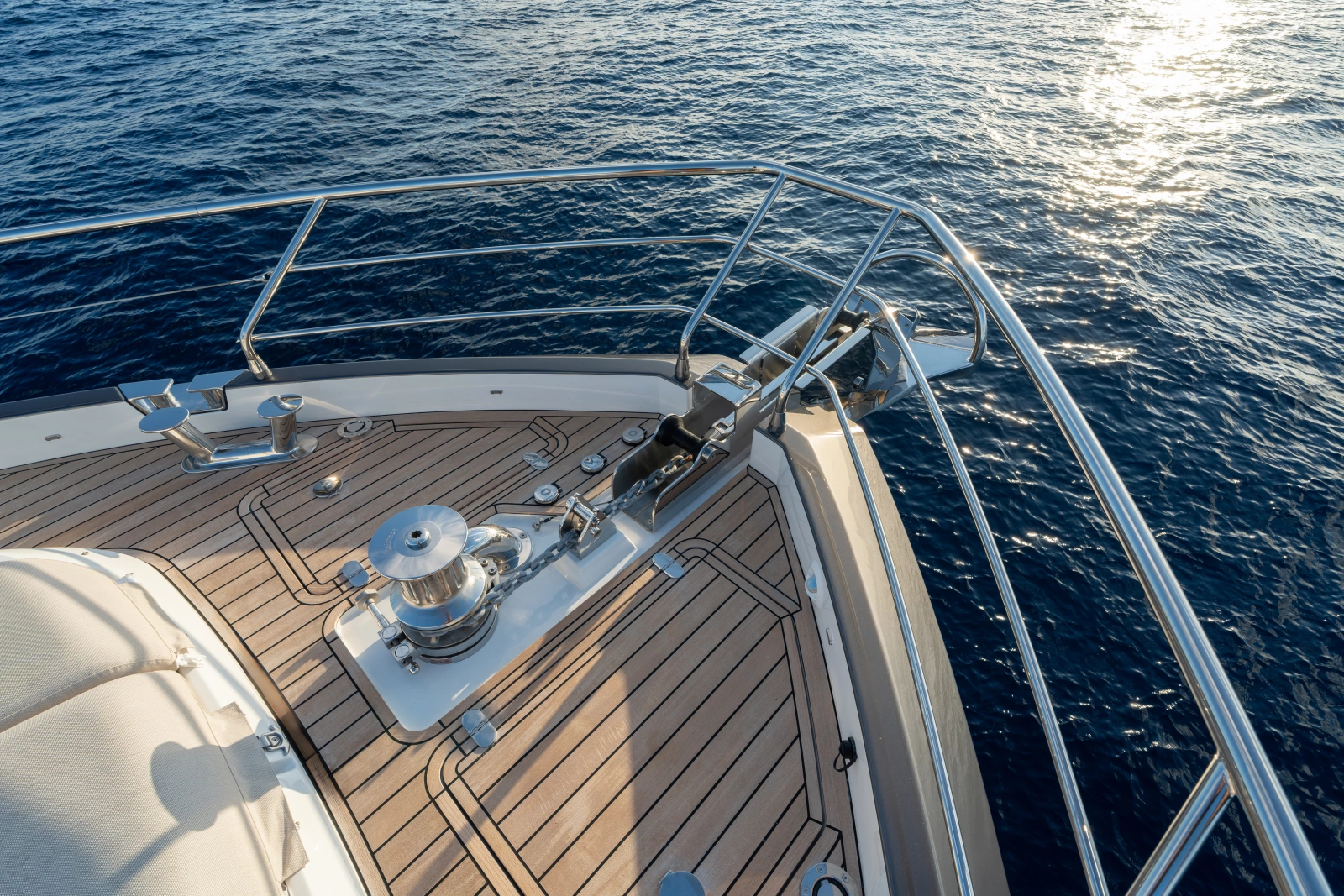 82ft Azimut Yacht For Sale