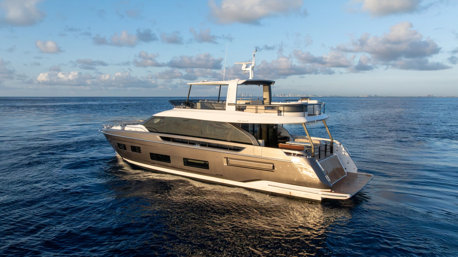 82ft Azimut Yacht For Sale