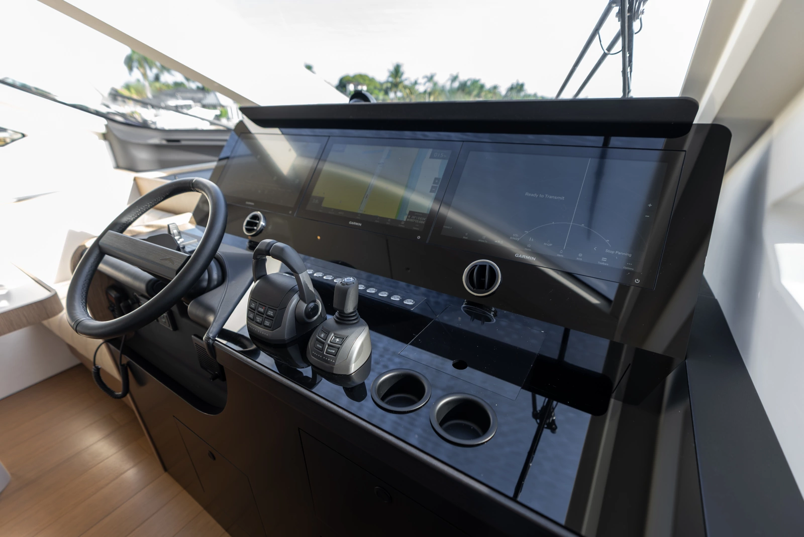 82ft Azimut Yacht For Sale