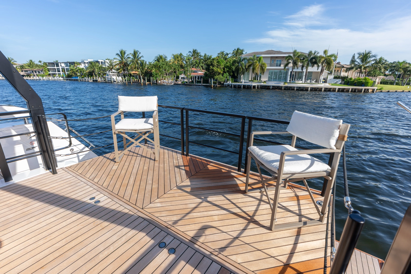 82ft Azimut Yacht For Sale