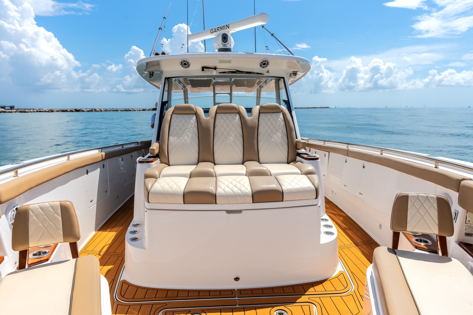 2023 Everglades 455CC
