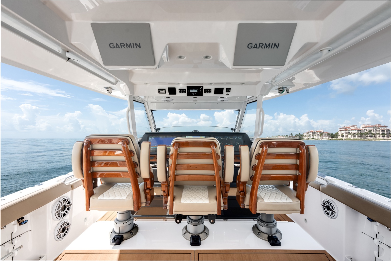 2023 Everglades 455CC