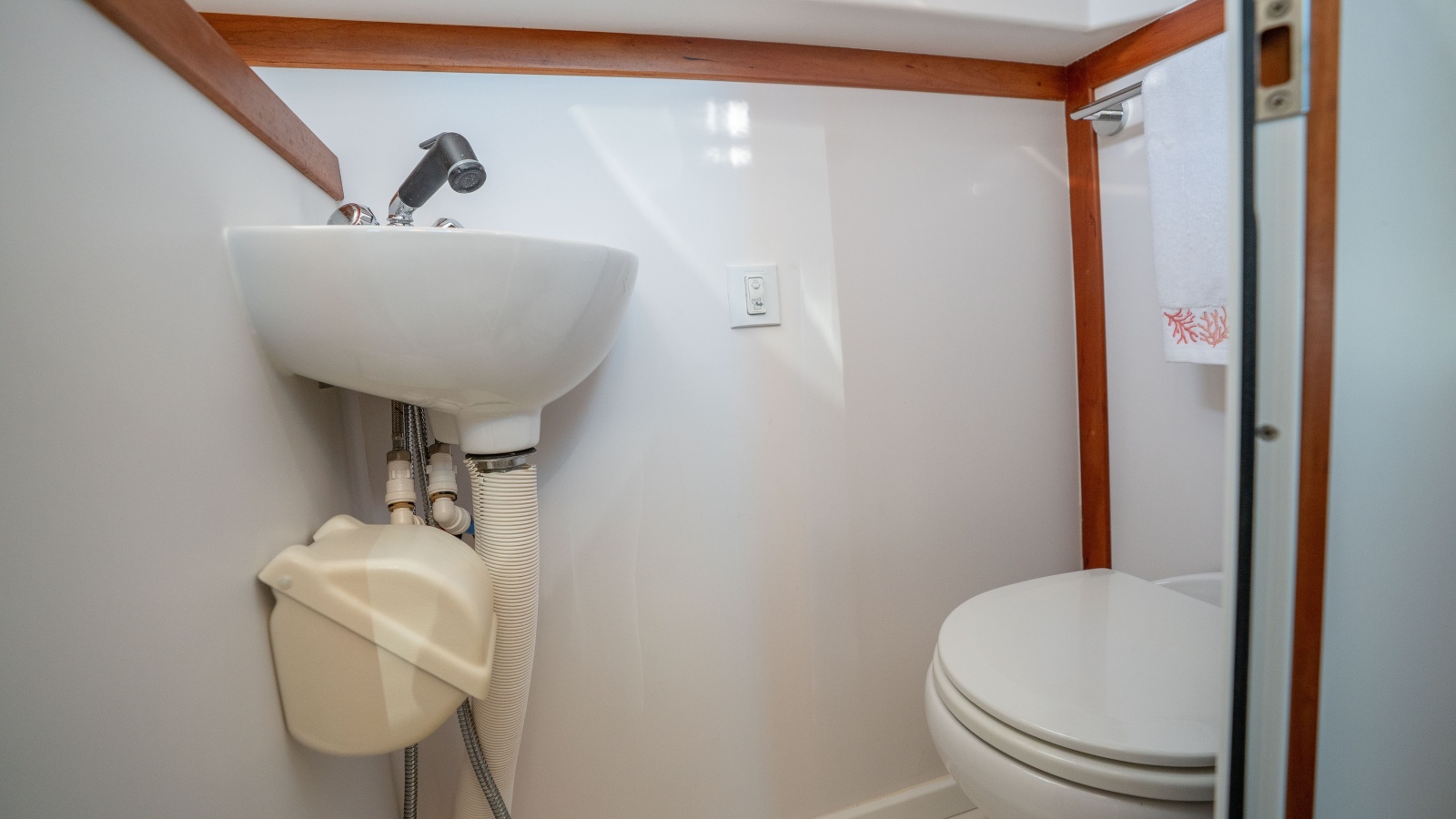 St. Bonaventure  Yacht Photos Pics 