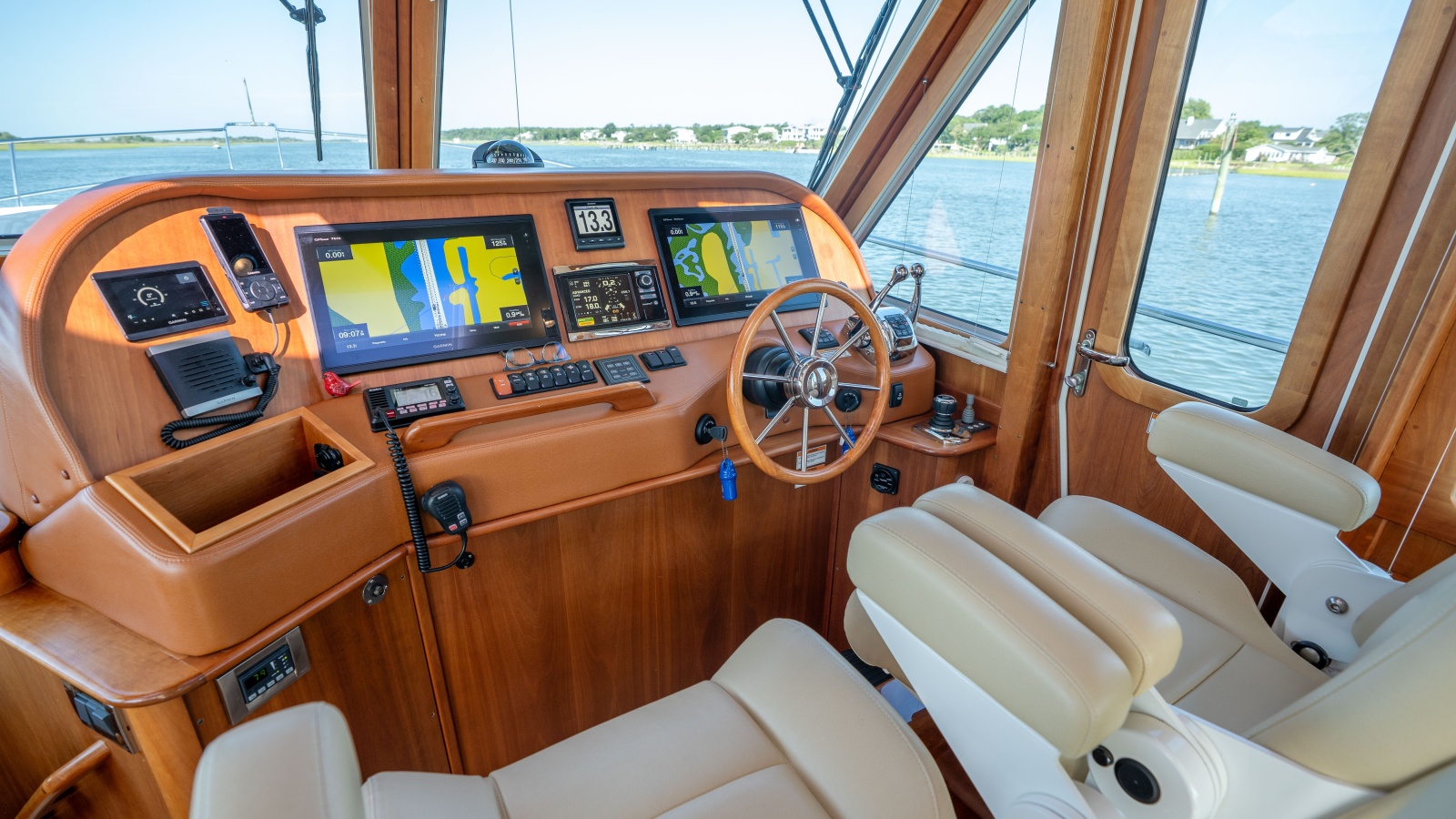 St. Bonaventure  Yacht Photos Pics 