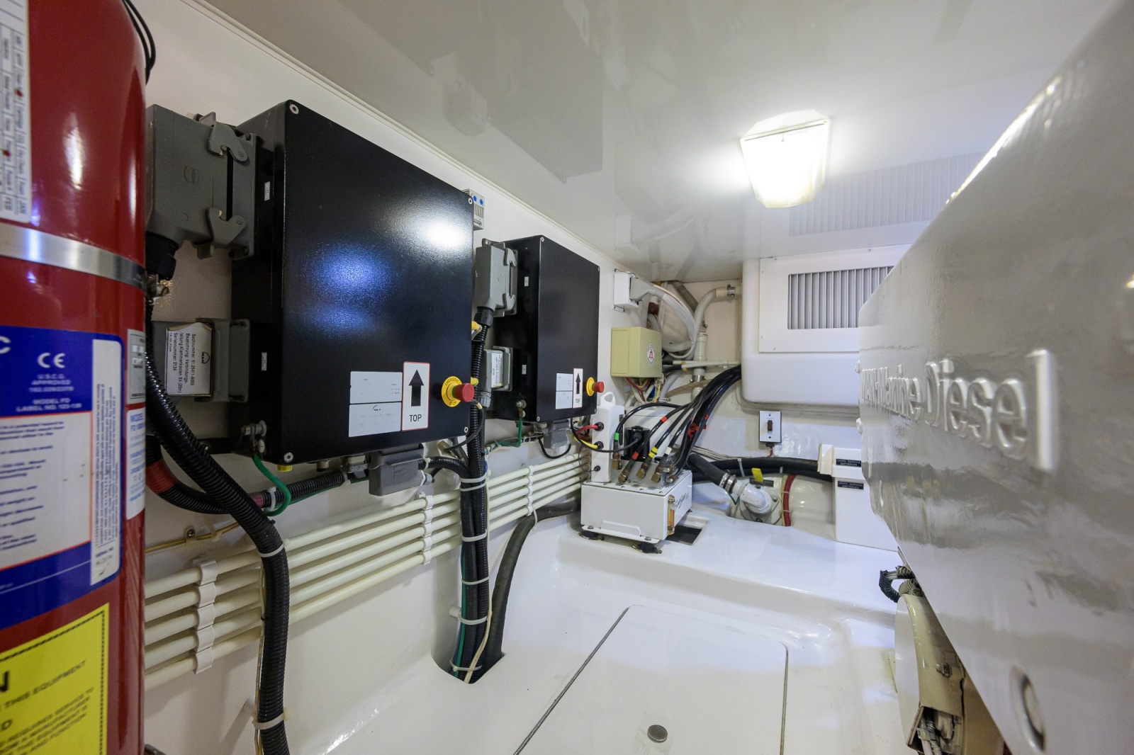 Viking 50 GETTIN' REEL - Engine Room