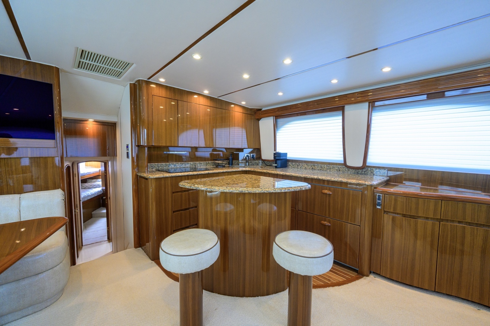 Viking 50 GETTIN' REEL - Galley