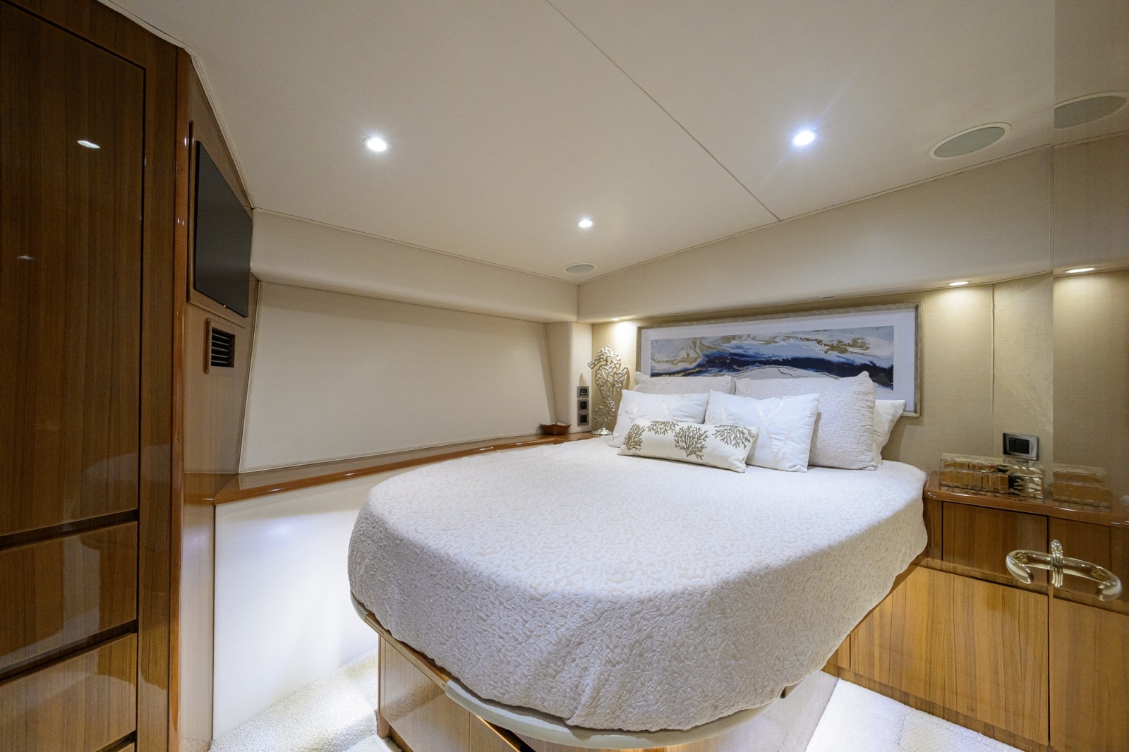 Viking 50 GETTIN' REEL - Master Stateroom