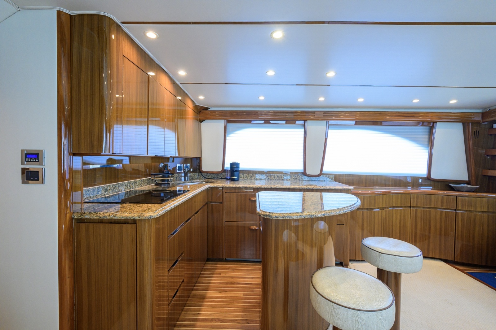 Viking 50 GETTIN' REEL - Galley