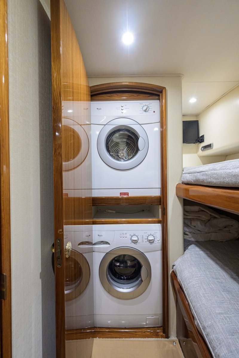 Viking 50 GETTIN' REEL - Laundry Center