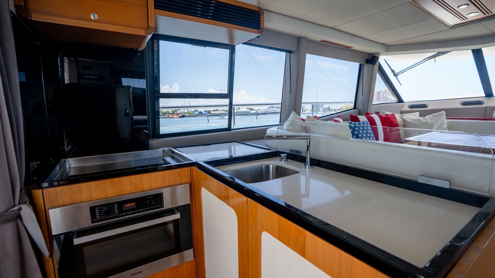 2012 Azimut Magellano 50