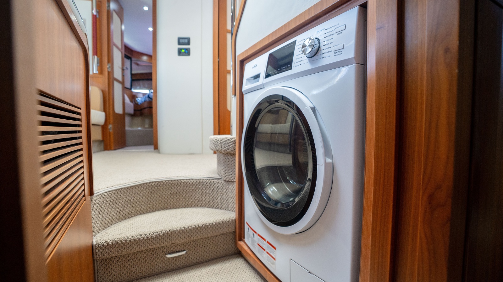 2012 Azimut Magellano 50
