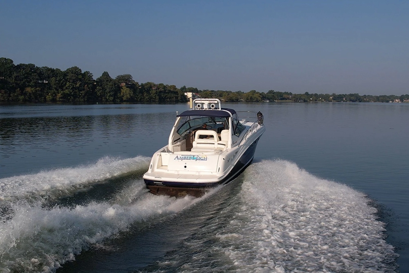 2003 Sea Ray 420 Sundancer underway