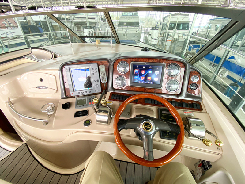 Helm station