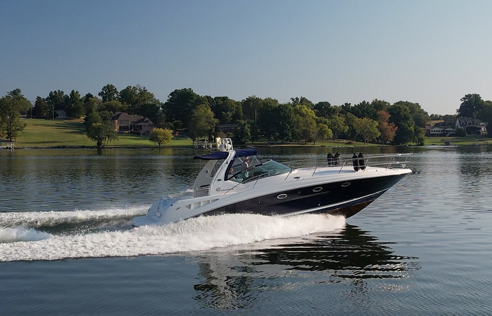2003 Sea Ray 420 Sundancer underway