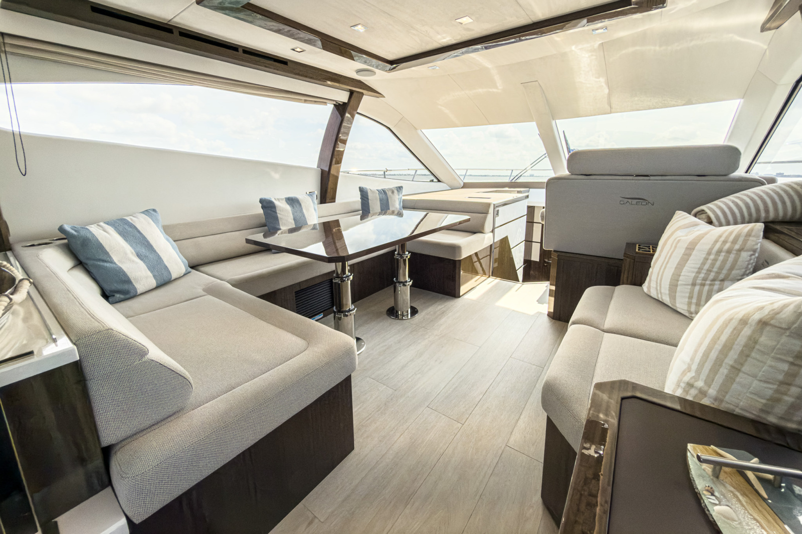 2022 Galeon 550 Fly