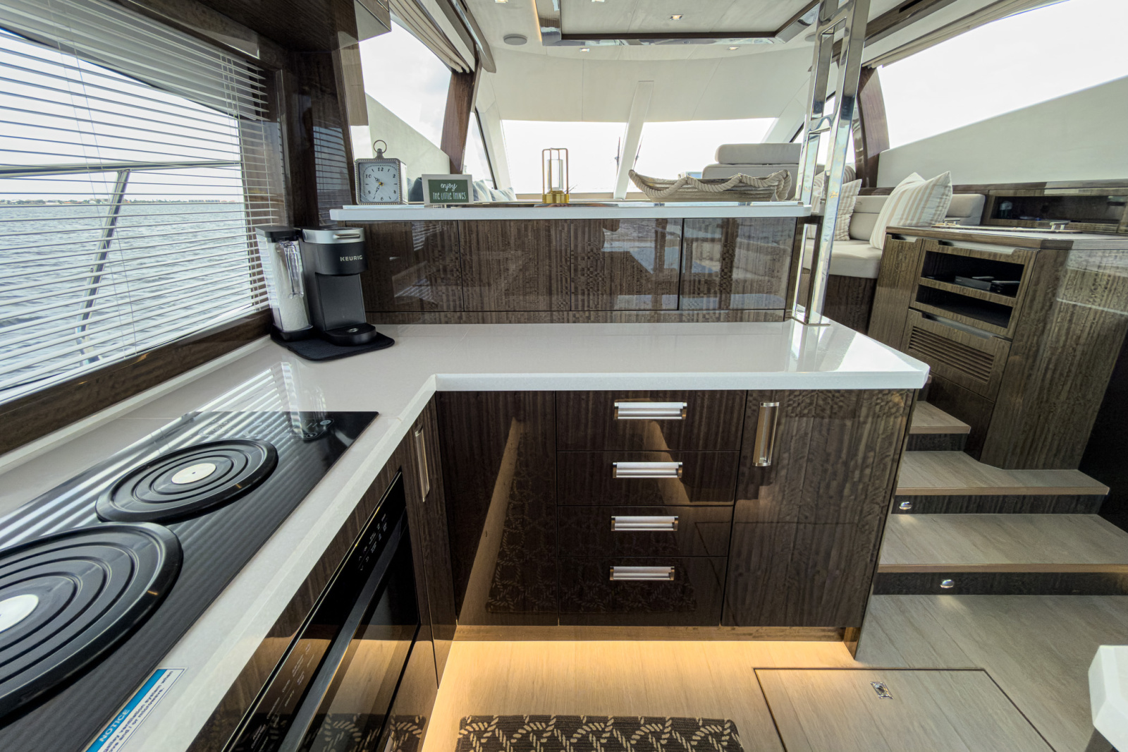 2022 Galeon 550 Fly