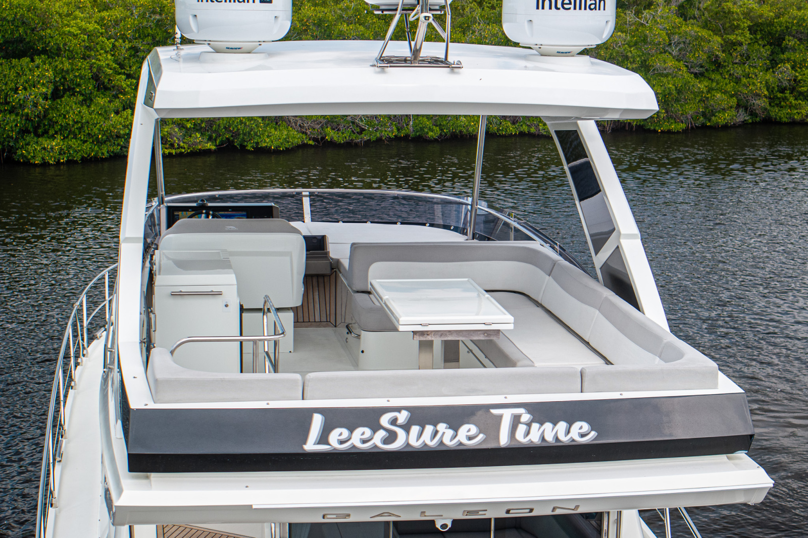 2022 Galeon 550 Fly