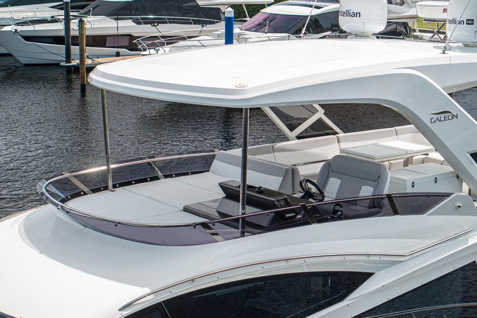 2022 Galeon 550 Fly