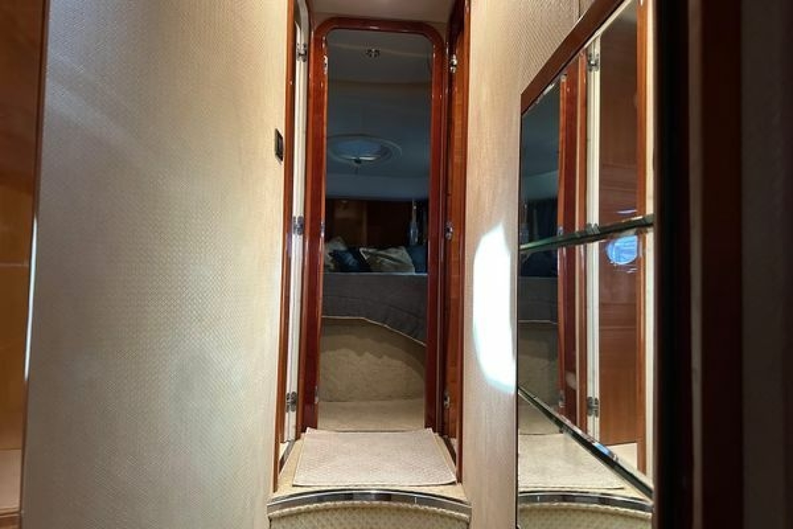 2004 Azimut 55E