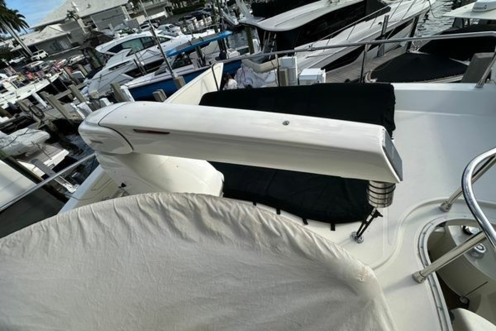 2004 Azimut 55E