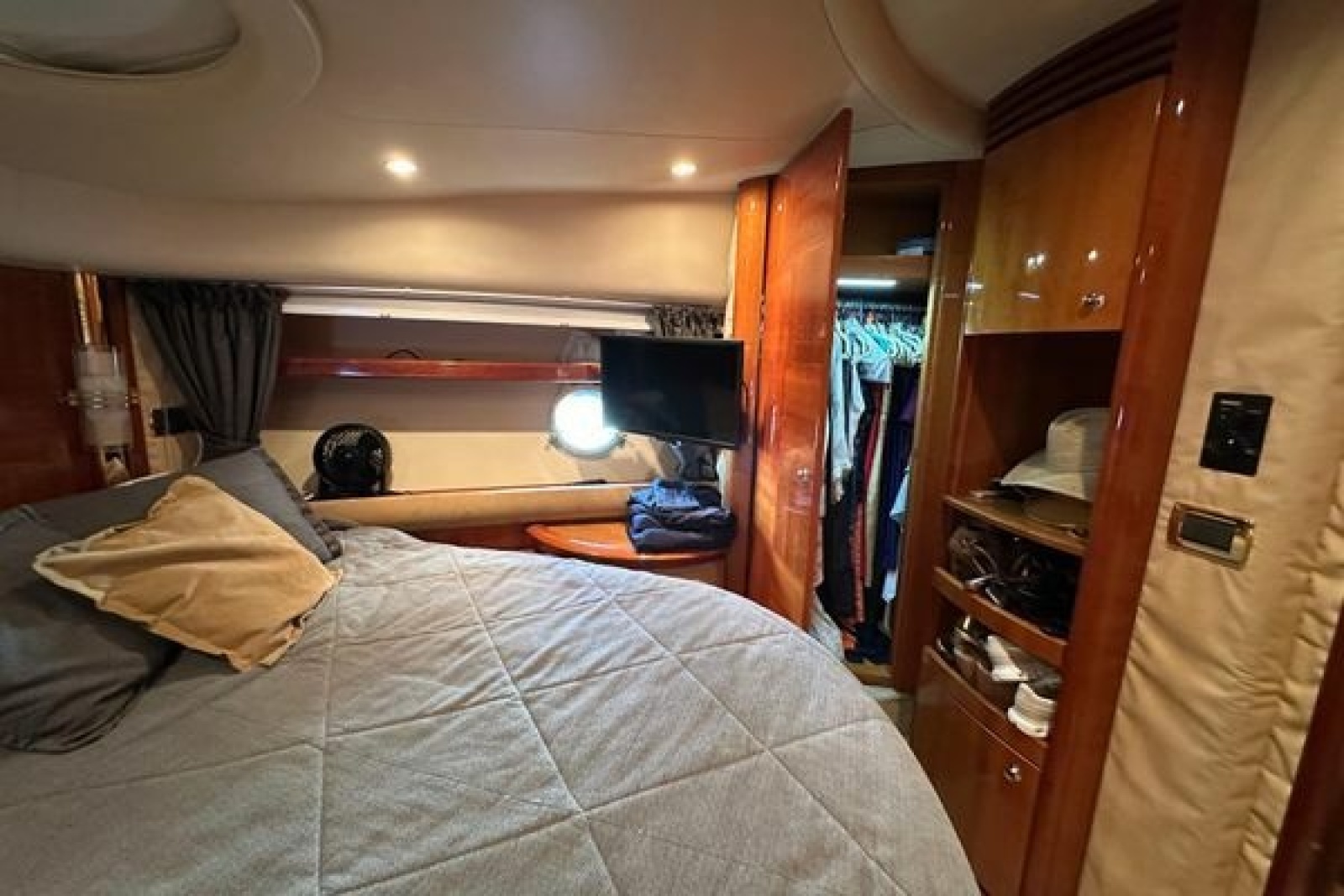 2004 Azimut 55E