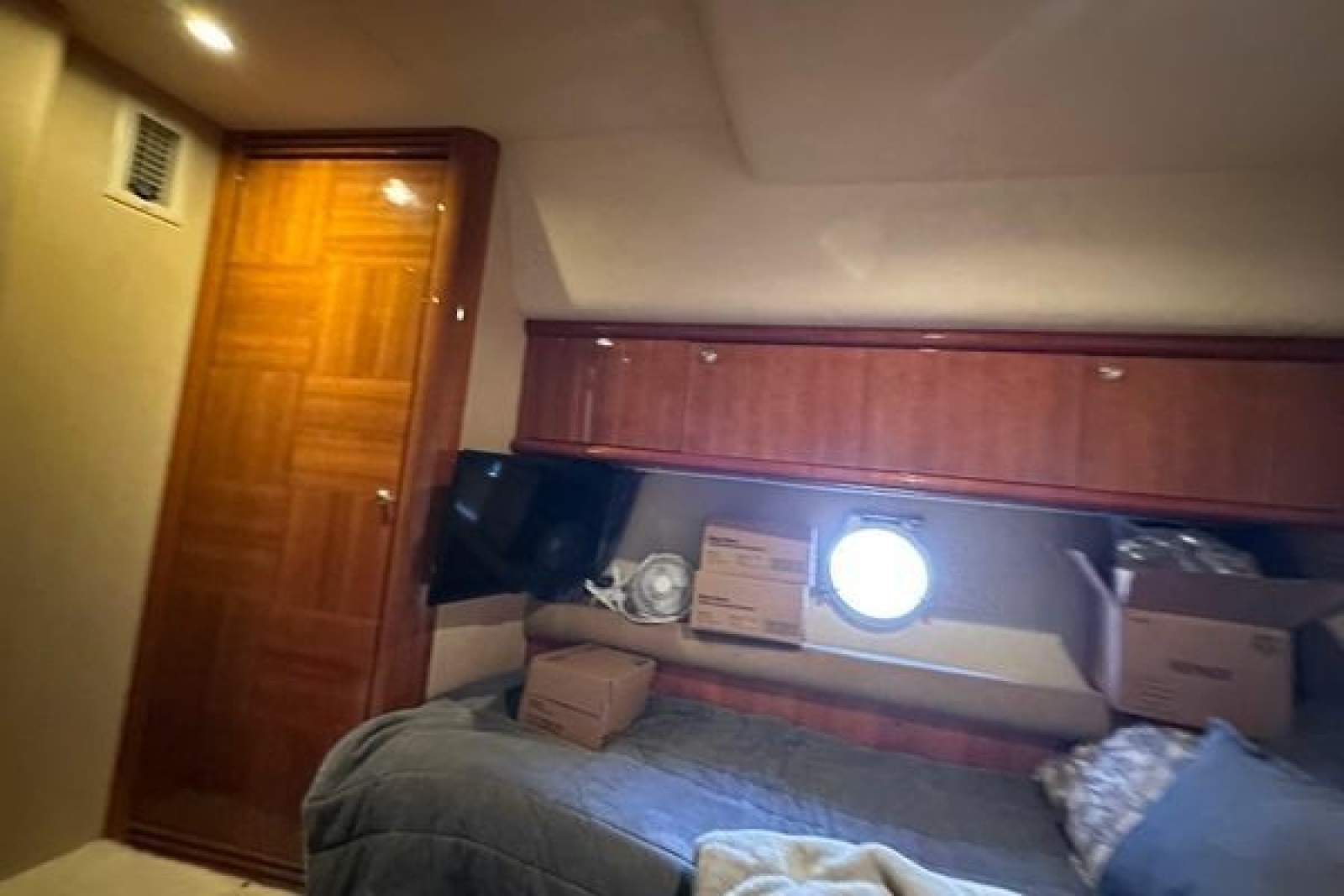 2004 Azimut 55E