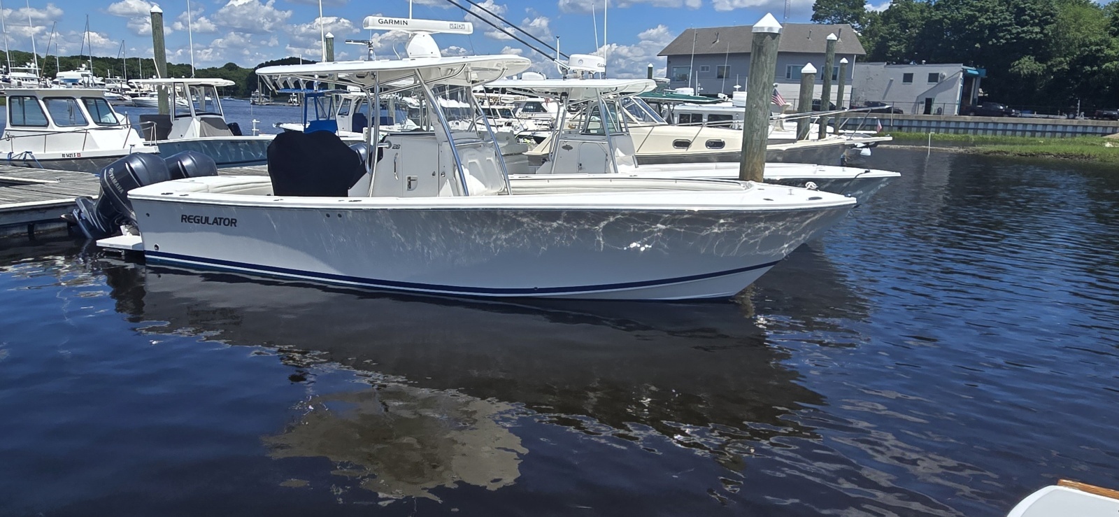 2018 Regulator 28 FS