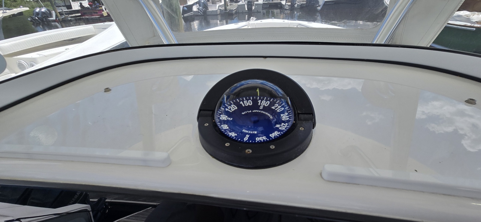 2018 Regulator 28 FS