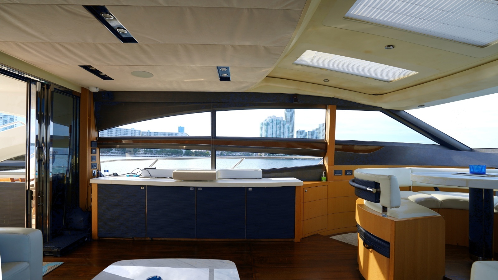 2013 Princess V72