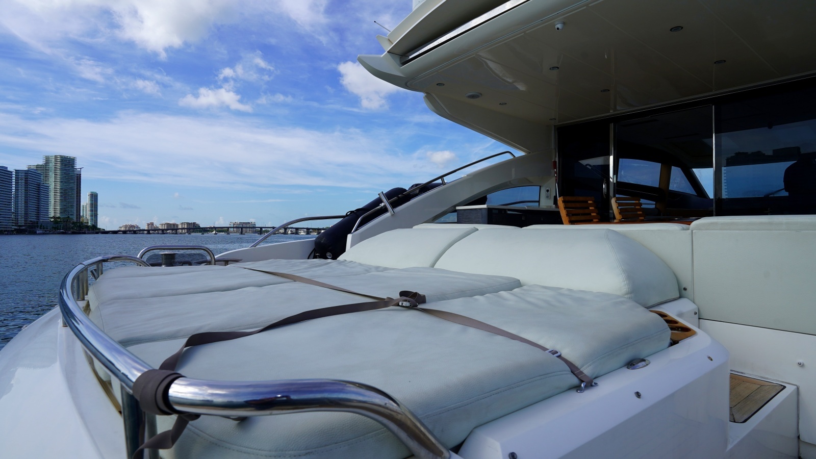 2013 Princess V72