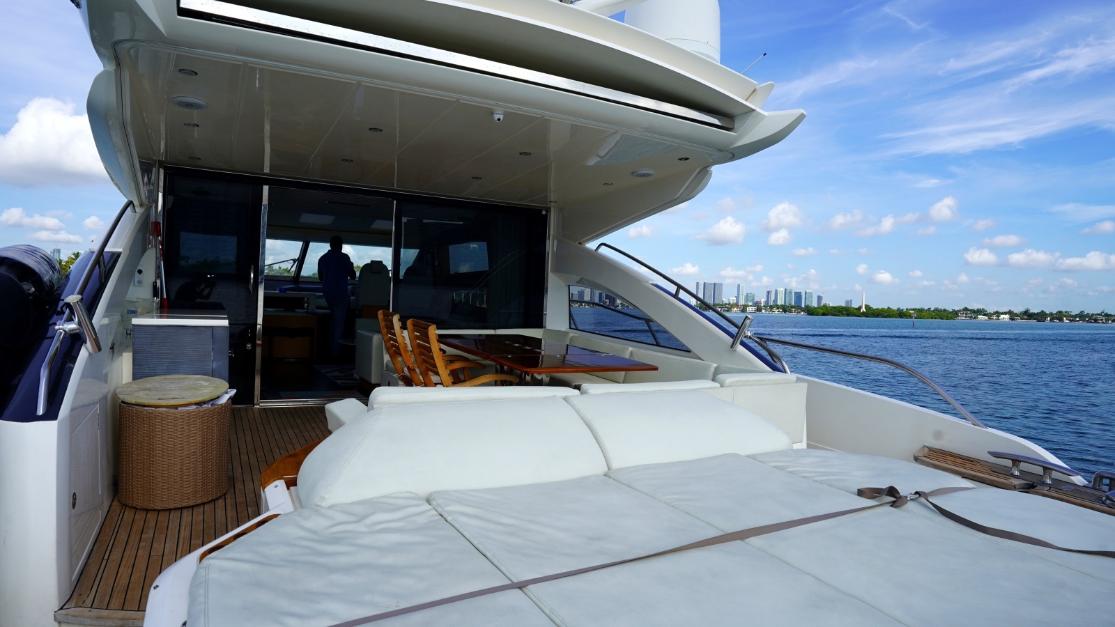 2013 Princess V72