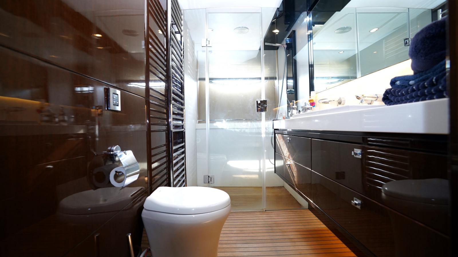 2013 Princess V72