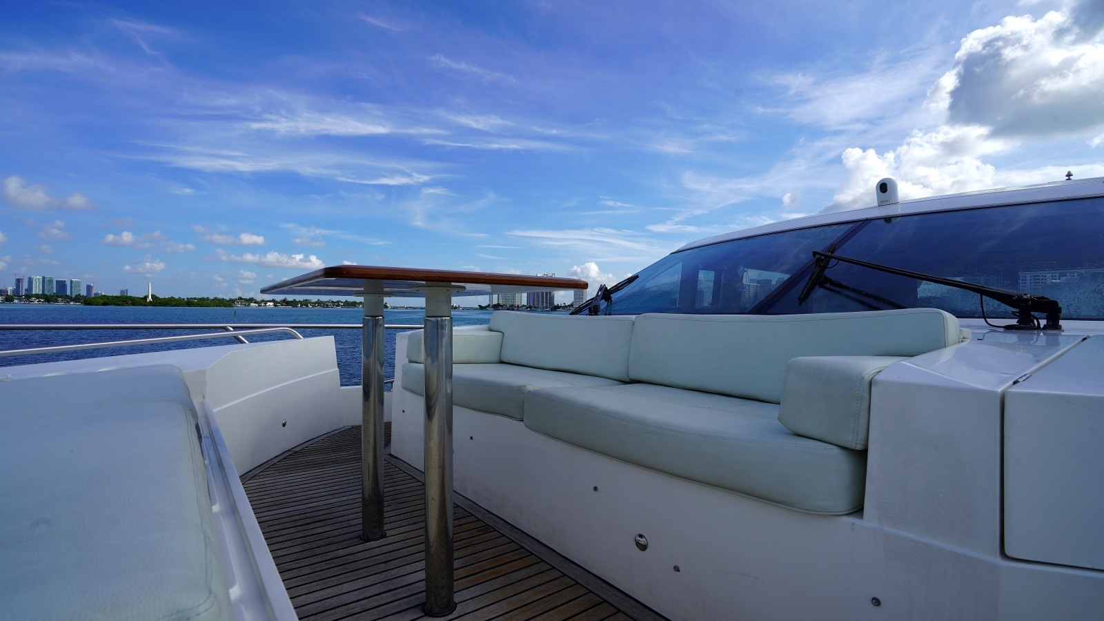 2013 Princess V72