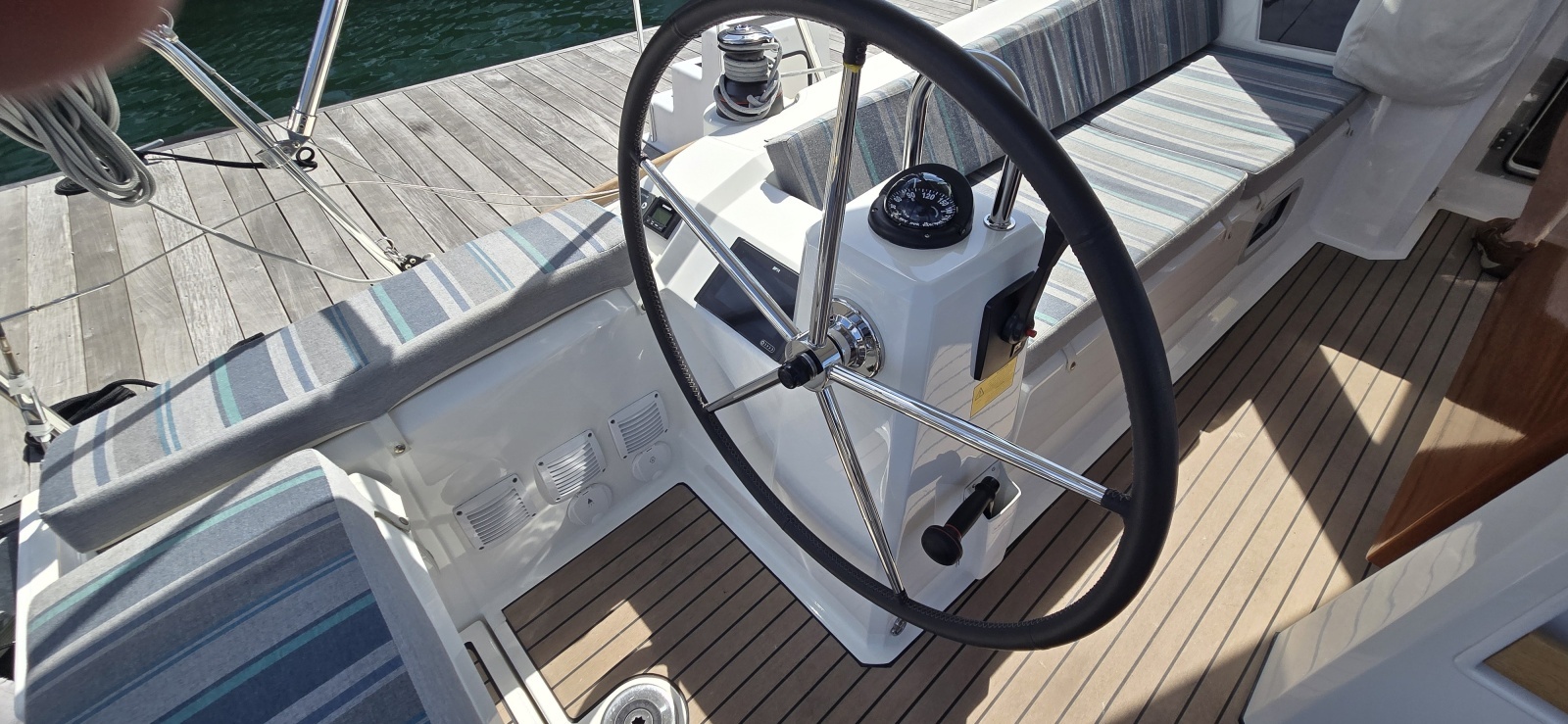2023 Beneteau Oceanis 38.1