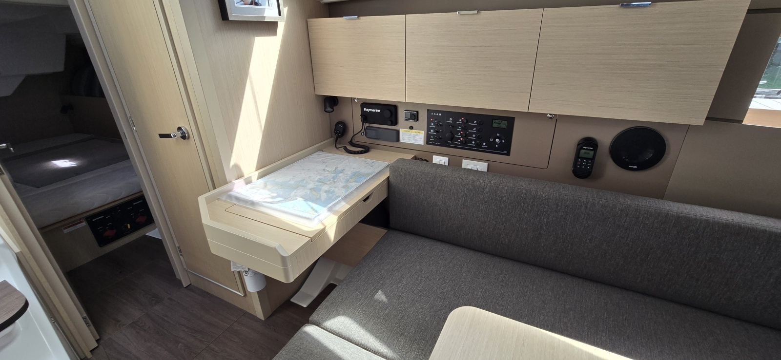 2023 Beneteau Oceanis 38.1