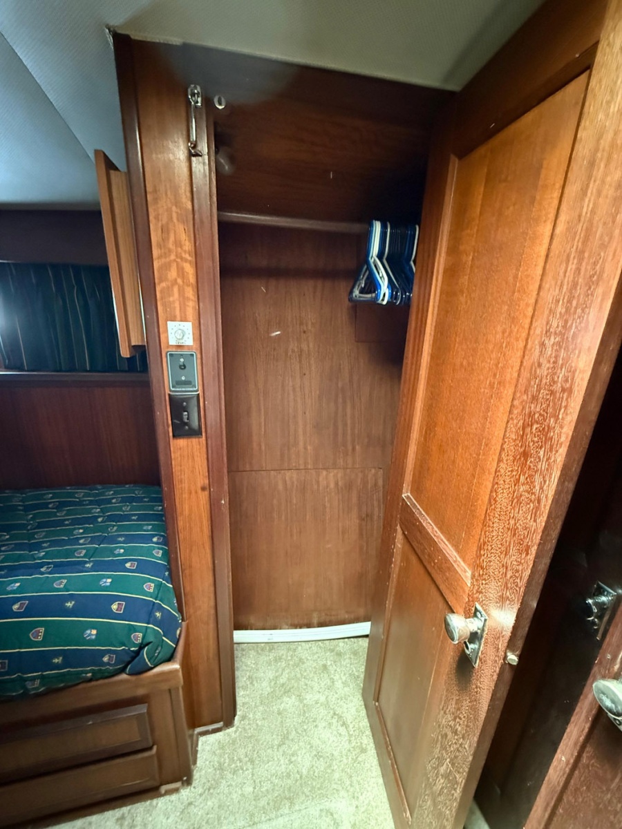1978 Hatteras 53 Convertible