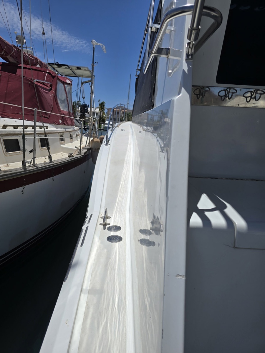 1978 Hatteras 53 Convertible
