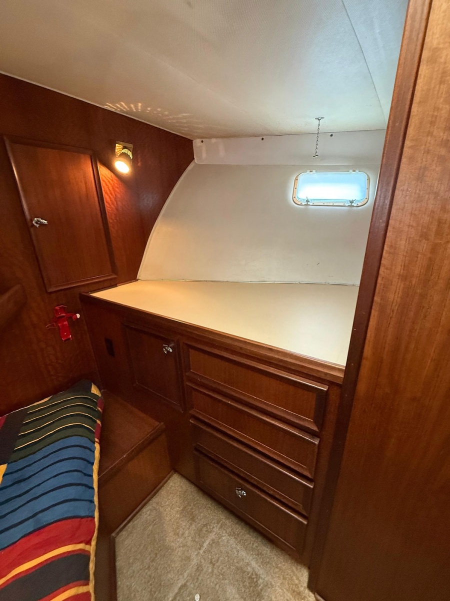 1978 Hatteras 53 Convertible