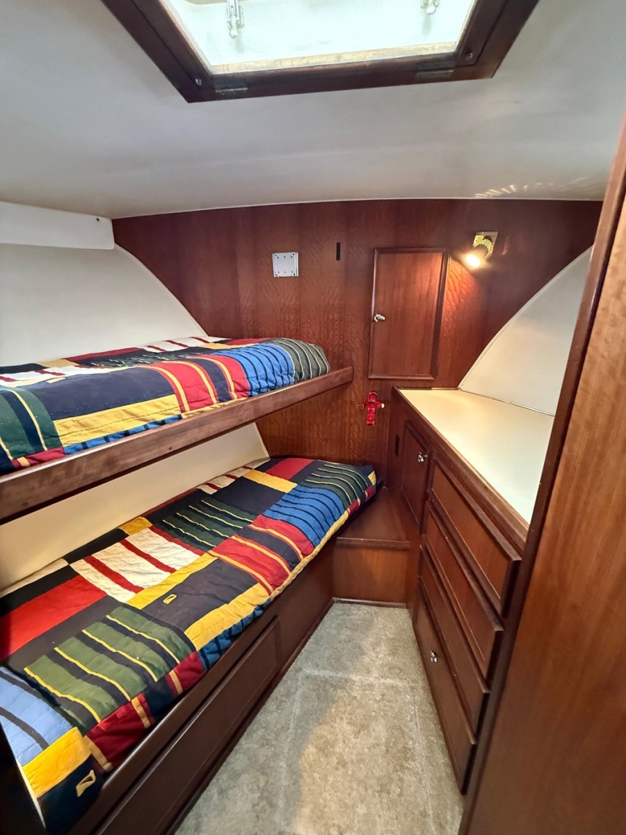 1978 Hatteras 53 Convertible