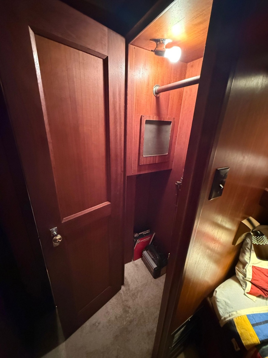 1978 Hatteras 53 Convertible