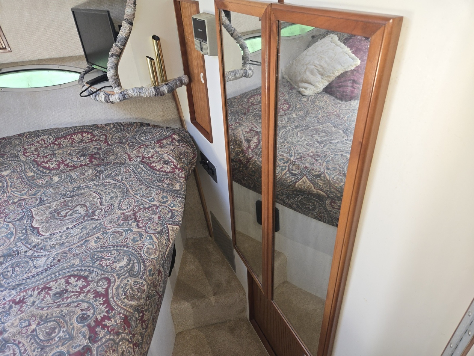 1991 Sea Ray 390 Express