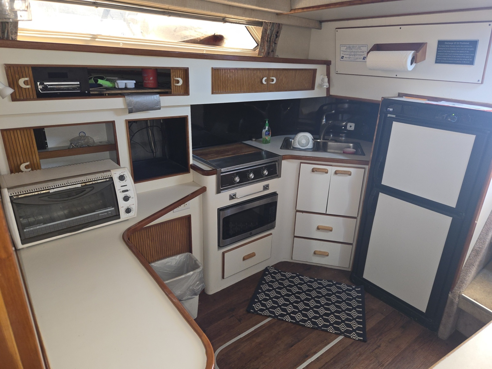 1991 Sea Ray 390 Express