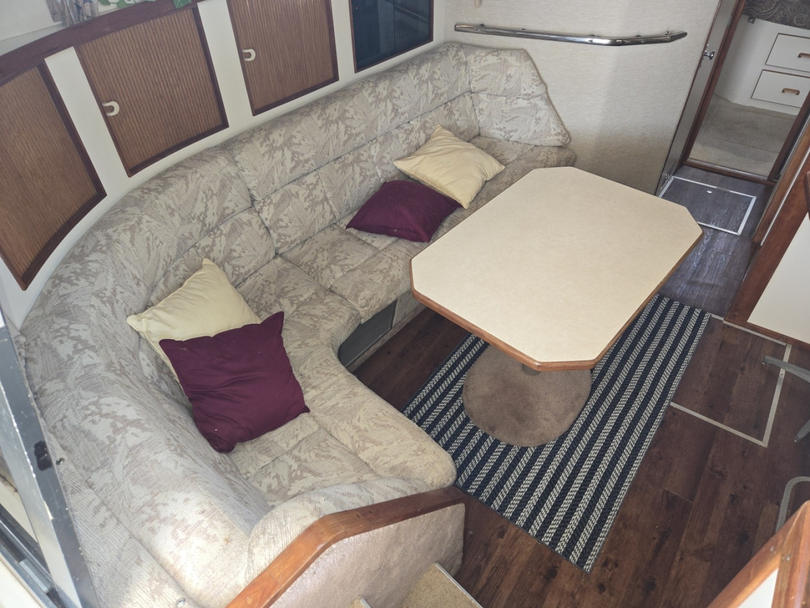 1991 Sea Ray 390 Express