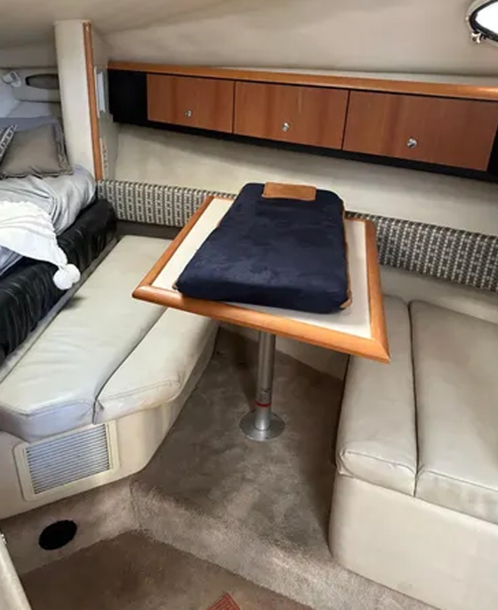 1999 Wellcraft 2800 Martinique