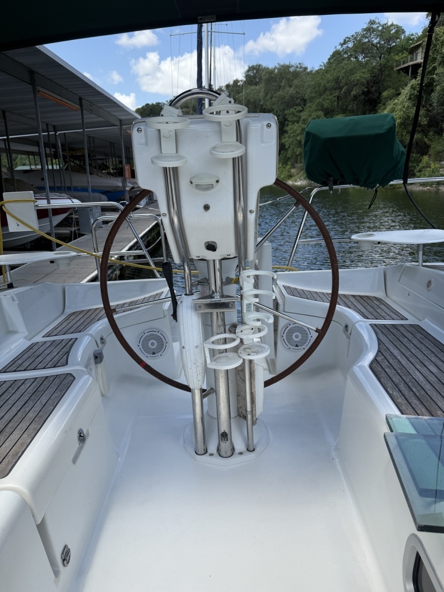 2007 Beneteau 373