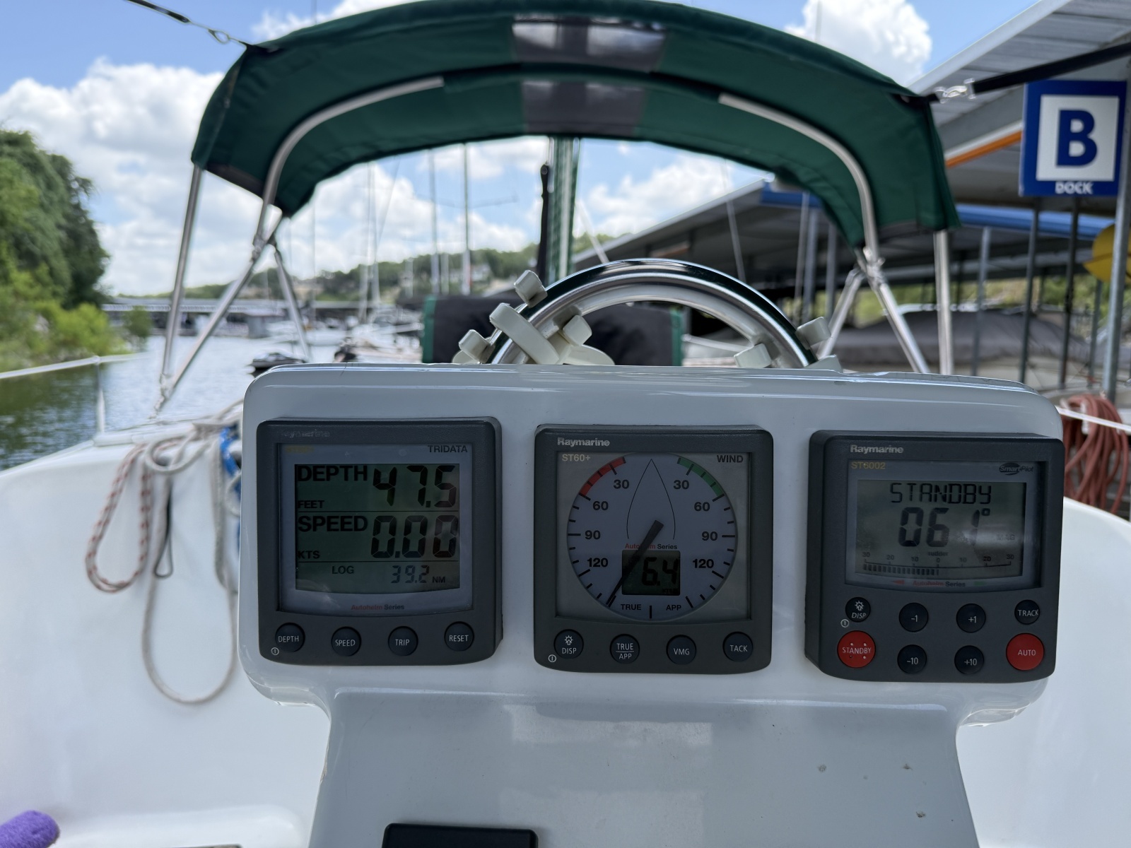2007 Beneteau 373