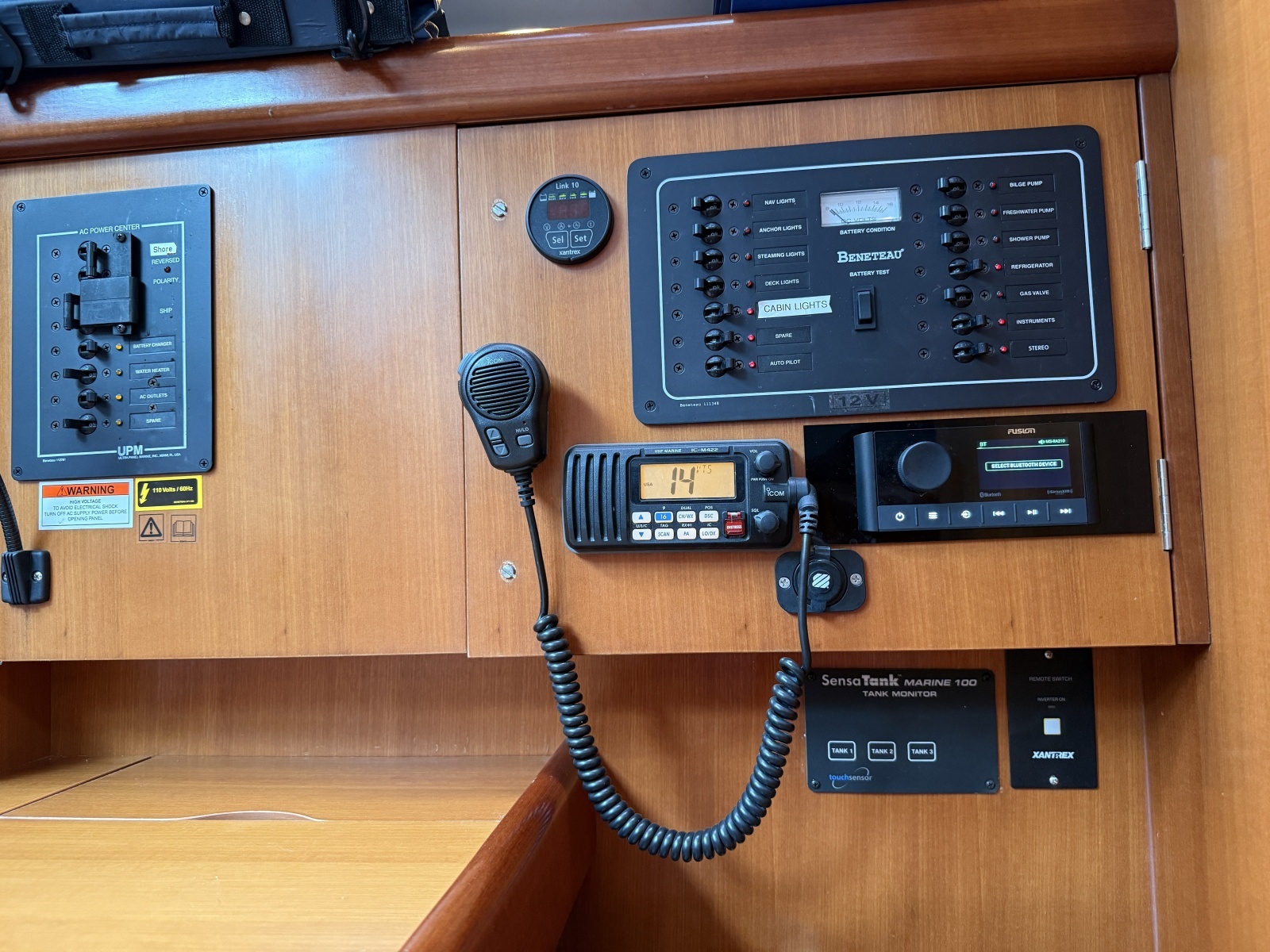 2007 Beneteau 373