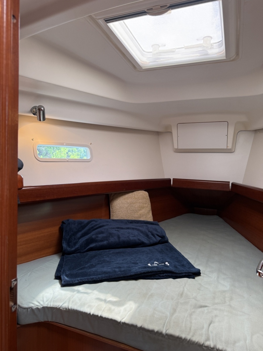 2007 Beneteau 373