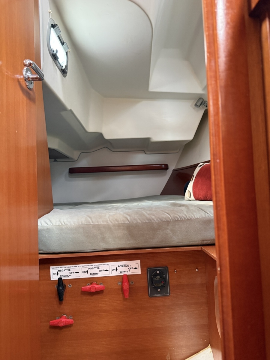 2007 Beneteau 373