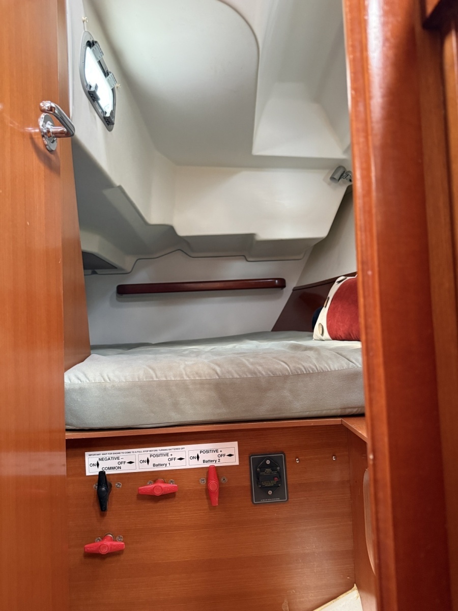 2007 Beneteau 373